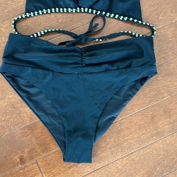 Oceanus black halter top and cheeky bikini bottom in black size large NEW. - Picture 6 of 11